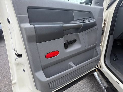 Used 2008 Dodge Ram 1500 Truck SLT w/ Cool Chrome Pkg AWD/4WD image 9