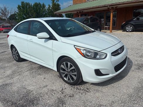 Used 2017 Hyundai Accent Value Edition FWD image 2