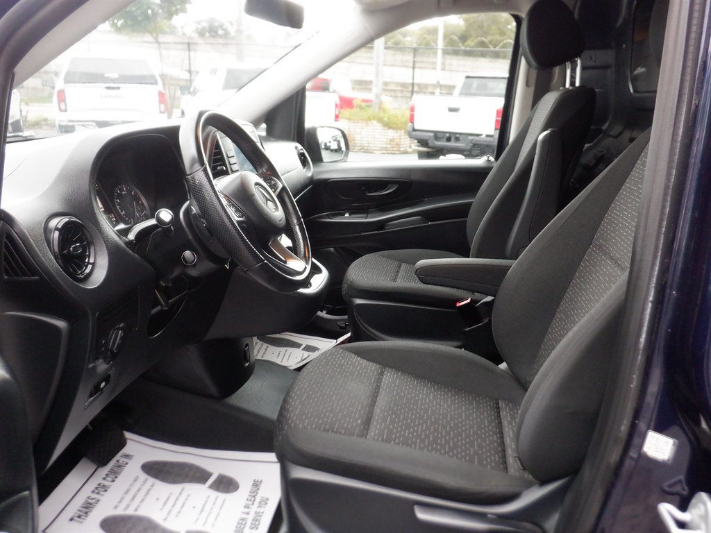 Used 2022 Mercedes-Benz Metris image 13
