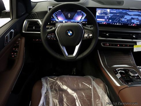 New 2026 BMW X5 xDrive40i w/ Premium Package image 14