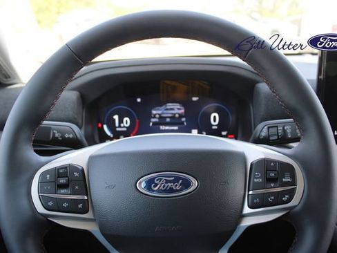 New 2026 Ford Explorer Active w/ Active Comfort Package RWD image 16