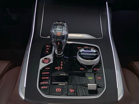 Used 2021 BMW X7 xDrive40i w/ Premium Package 2 image 43