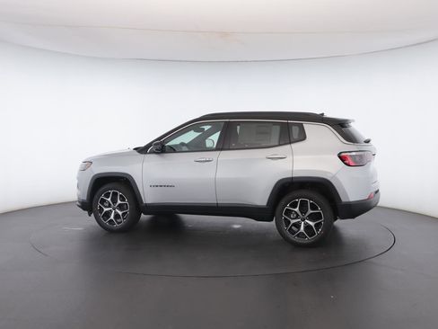 New 2026 Jeep Compass Limited image 18