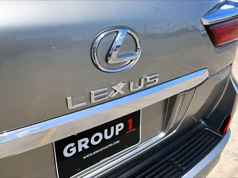 Used 2019 Lexus LX 570 4WD w/ Luxury Package image 30