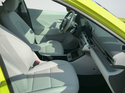 Used 2024 Hyundai Kona Limited FWD image 42
