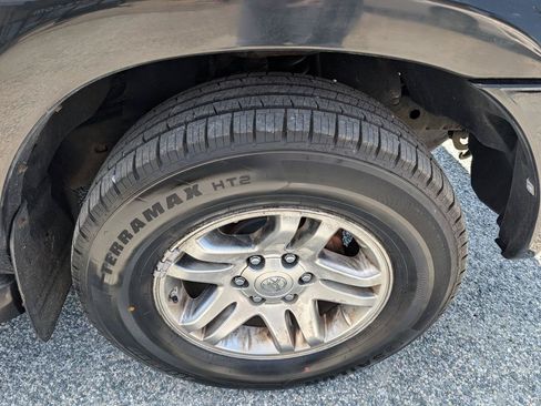 Used 2007 Toyota Sequoia Limited AWD/4WD image 4