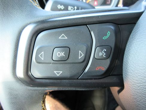 Used 2024 Jeep Wrangler Unlimited Sport AWD/4WD image 29