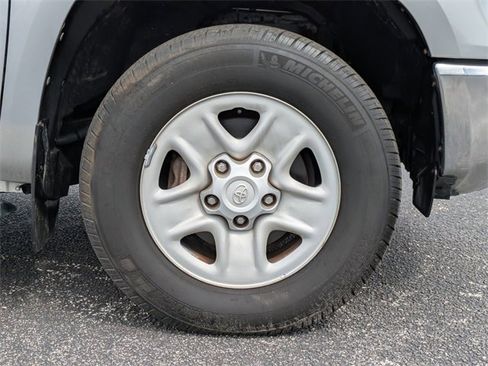 Used 2016 Toyota Tundra SR5 w/ SR5 Upgrade Package image 11