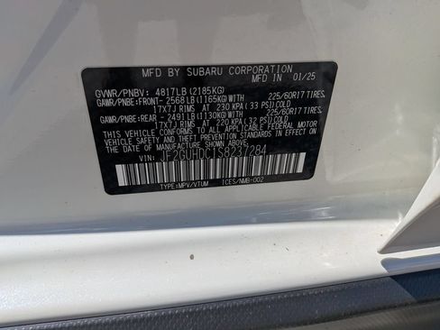 Used 2025 Subaru Crosstrek 2.5i Premium AWD/4WD image 36