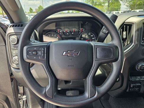 Used 2025 Chevrolet Silverado 2500 Custom w/ Custom Value Package AWD/4WD image 19