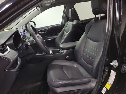 Used 2023 Toyota RAV4 XLE Premium AWD/4WD image 13