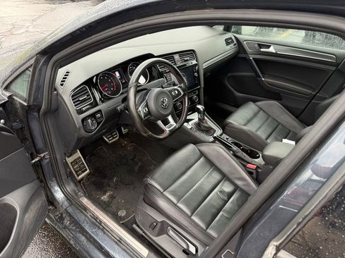 Used 2018 Volkswagen GTI SE w/ SE Leather Package FWD image 7