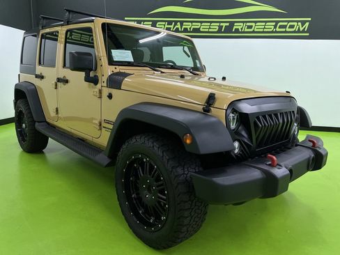 Used 2014 Jeep Wrangler Unlimited Sport w/ Quick Order Package 24S AWD/4WD image 2