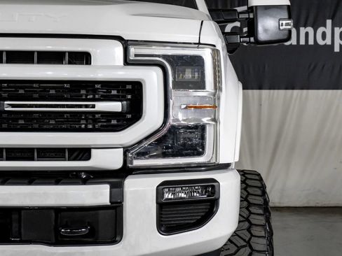 Used 2022 Ford F250 Lariat w/ Tremor Off-Road Package image 40