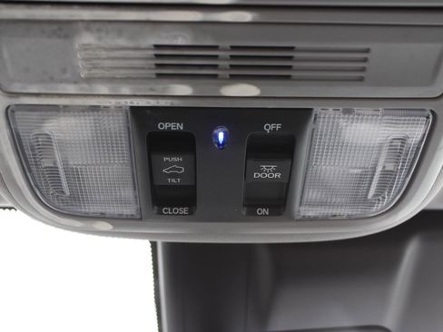 Used 2020 Honda Odyssey EX-L image 12