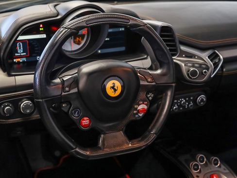 Used 2013 Ferrari 458 Spider RWD image 37