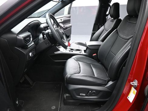 Used 2020 Ford Explorer ST w/ ST Street Pack image 9