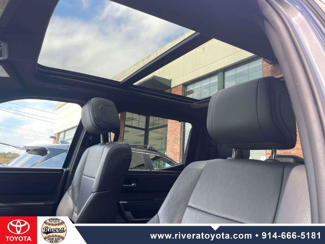 Certified 2022 Toyota Tundra Platinum w/ Advanced Package AWD/4WD image 20