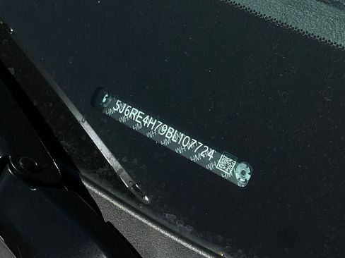 Used 2011 Honda CR-V EX-L image 28