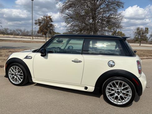 Used 2012 MINI Cooper S image 19