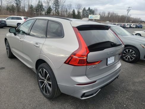 Certified 2024 Volvo XC60 B5 Plus w/ Climate Package image 2