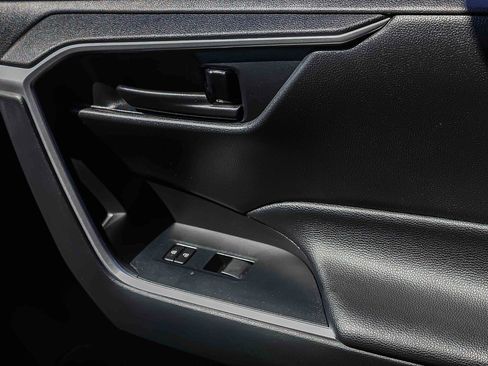 Used 2024 Toyota RAV4 LE image 17