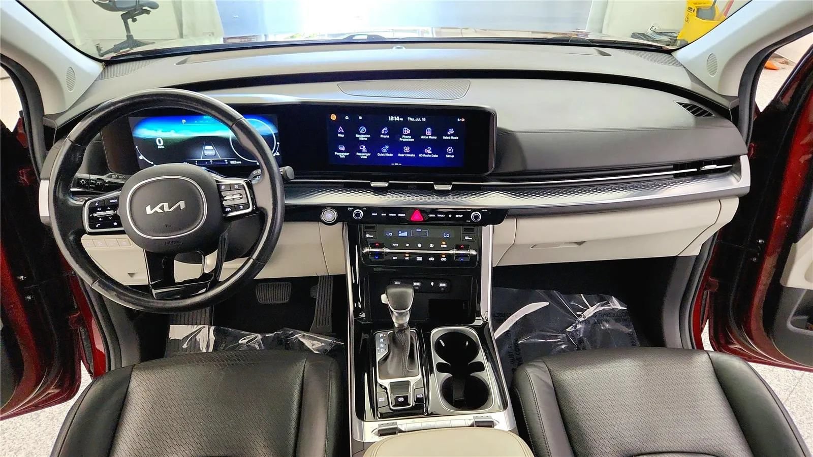 Used 2022 Kia Carnival SX Prestige FWD image 29
