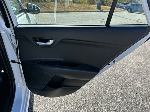 Used 2021 Kia Rio S image 16