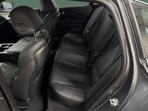 Used 2023 Acura TLX image 12