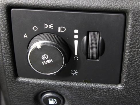Used 2015 Jeep Grand Cherokee Limited AWD/4WD image 23