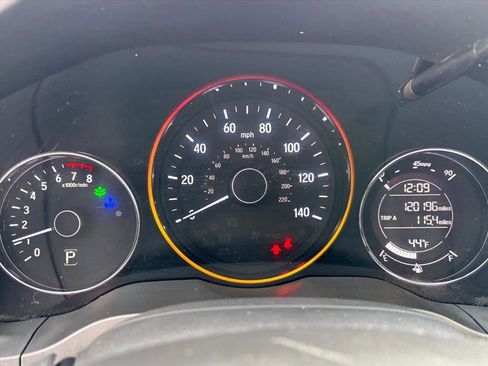 Used 2018 Honda HR-V EX-L image 8