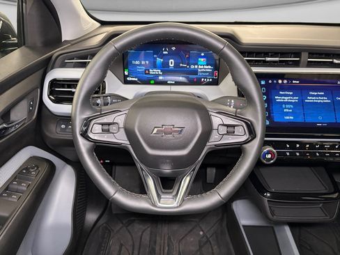 Used 2027 Chevrolet Bolt LT w/ Comfort Package FWD image 9