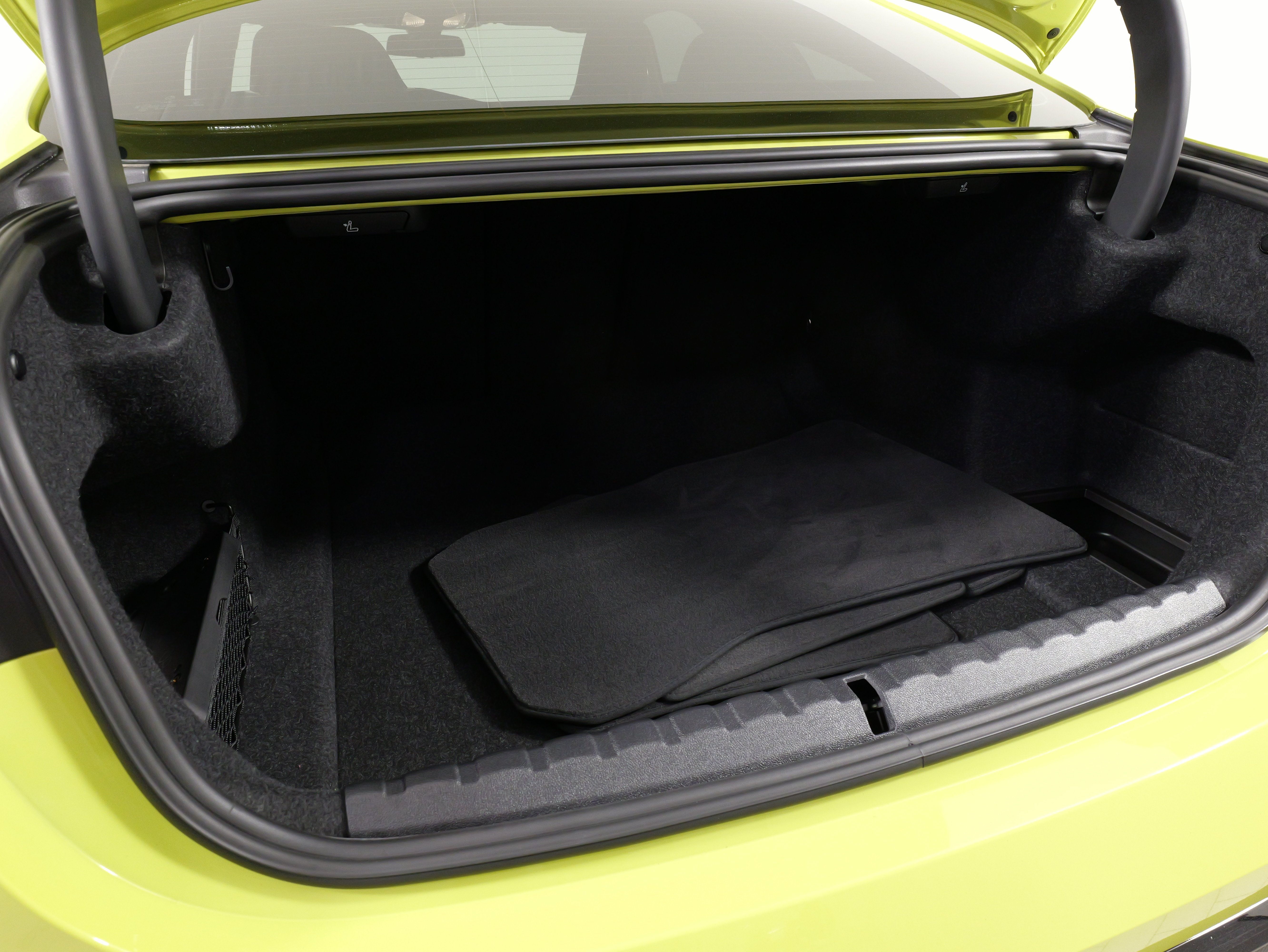 Used 2025 BMW M4 Coupe w/ M Carbon Exterior Package RWD image 77