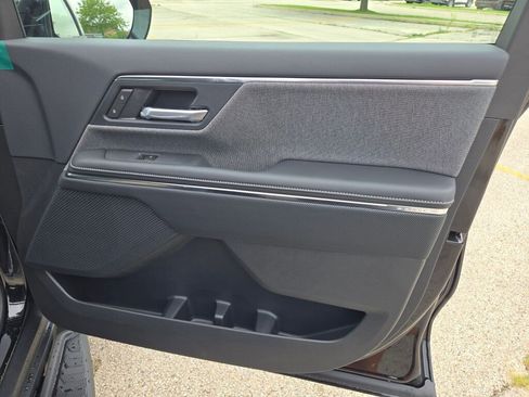 New 2026 GMC Sierra EV Elevation image 6