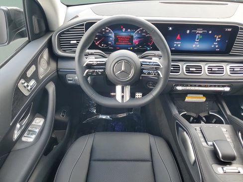 Certified 2026 Mercedes-Benz GLS 450 4MATIC image 11