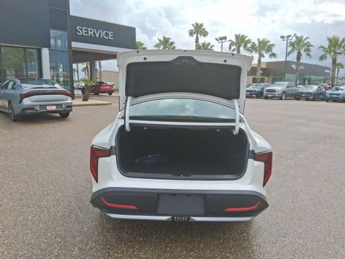 New 2026 Kia K4 FWD image 6