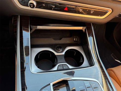 Certified 2026 BMW X7 xDrive40i w/ Executive Package image 15