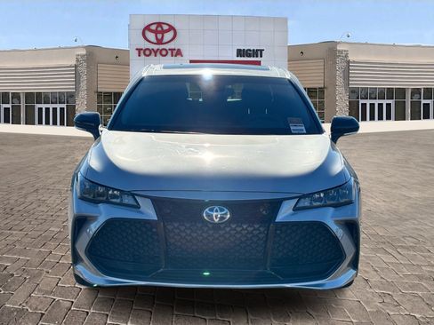 Used 2021 Toyota Avalon XSE image 7