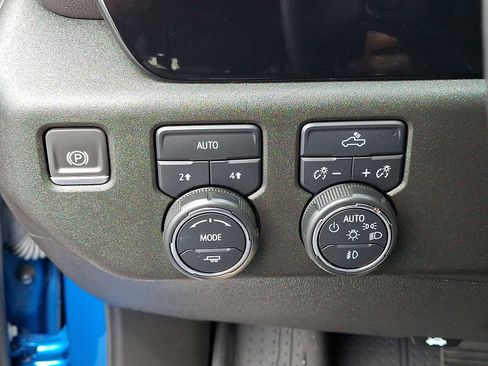 Used 2023 Chevrolet Silverado 1500 RST w/ Convenience Package II AWD/4WD image 26