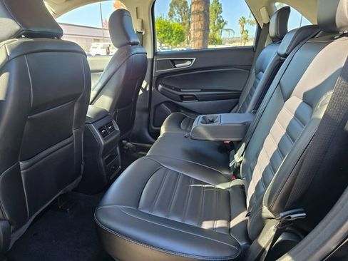 Used 2023 Ford Edge SEL image 17