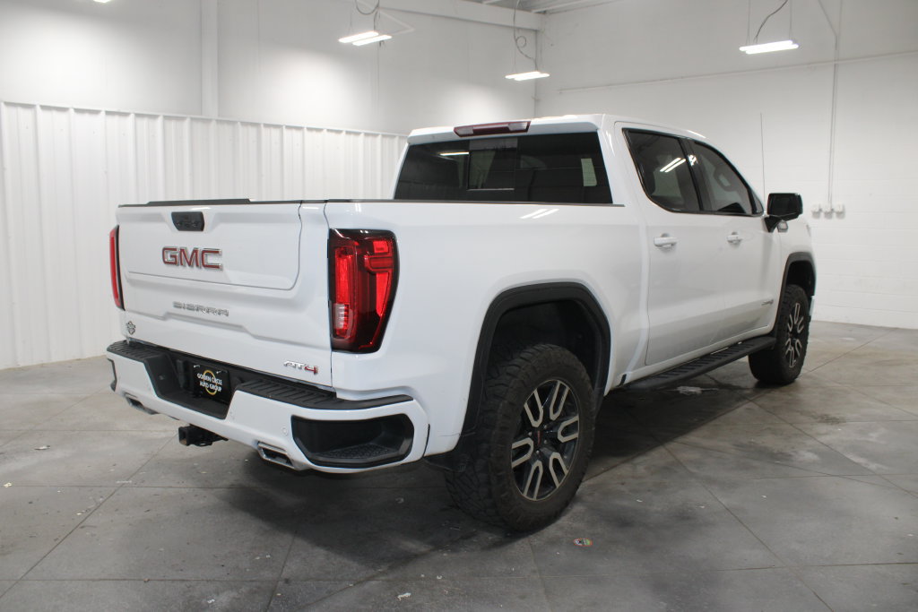 Used 2023 GMC Sierra 1500 AT4 w/ AT4 Preferred Package AWD/4WD image 9