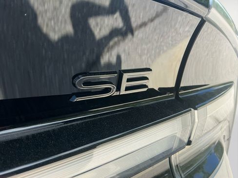 New 2026 Toyota Prius Plug-In Hybrid image 16