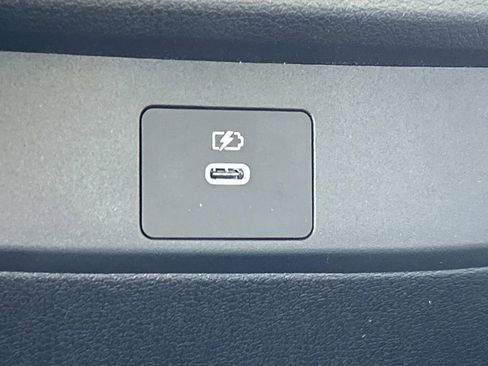 New 2026 Nissan Sentra SL w/ Floor Mat Package FWD image 22