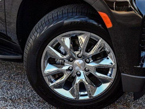 Used 2024 Chevrolet Tahoe LT image 3