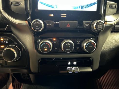 Used 2022 RAM 1500 Big Horn AWD/4WD image 19