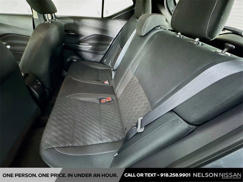 Used 2021 Nissan Kicks SV image 21
