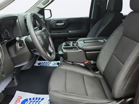 Used 2025 Chevrolet Silverado 1500 Custom Trail Boss w/ Turbomax Blackout Package AWD/4WD image 11