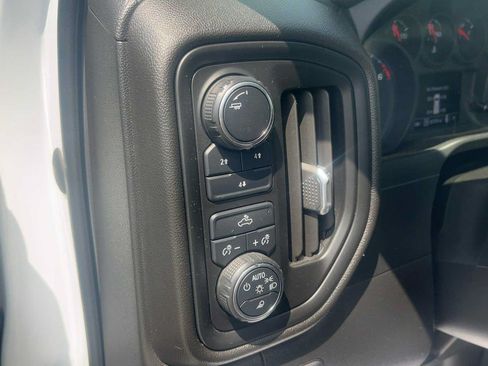 Used 2021 Chevrolet Silverado 2500 Custom w/ Custom Value Package AWD/4WD image 15
