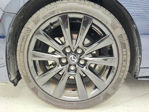 Used 2024 MAZDA MAZDA3 s FWD image 9