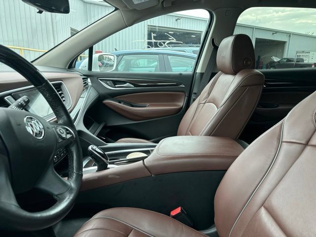 Used 2020 Buick Enclave Avenir w/ Avenir Technology Package AWD/4WD image 6
